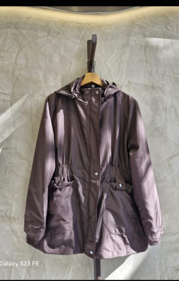 Piloto Impermeable con capucha desmontable