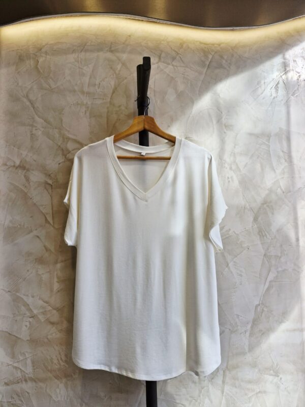 Modal viscosa cuello V - Imagen 6