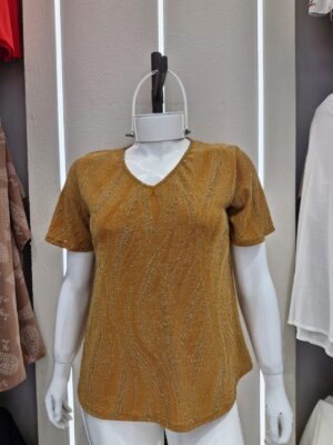 Lurex con diseño escote V